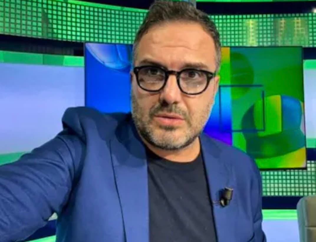Porträt von Luigi Esposito, dem in Eboli getöteten Sportjournalisten